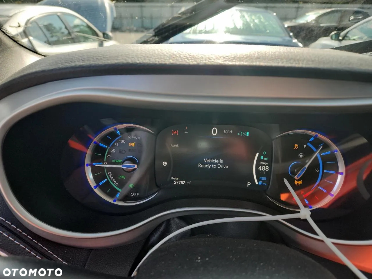 Chrysler Pacifica - 11