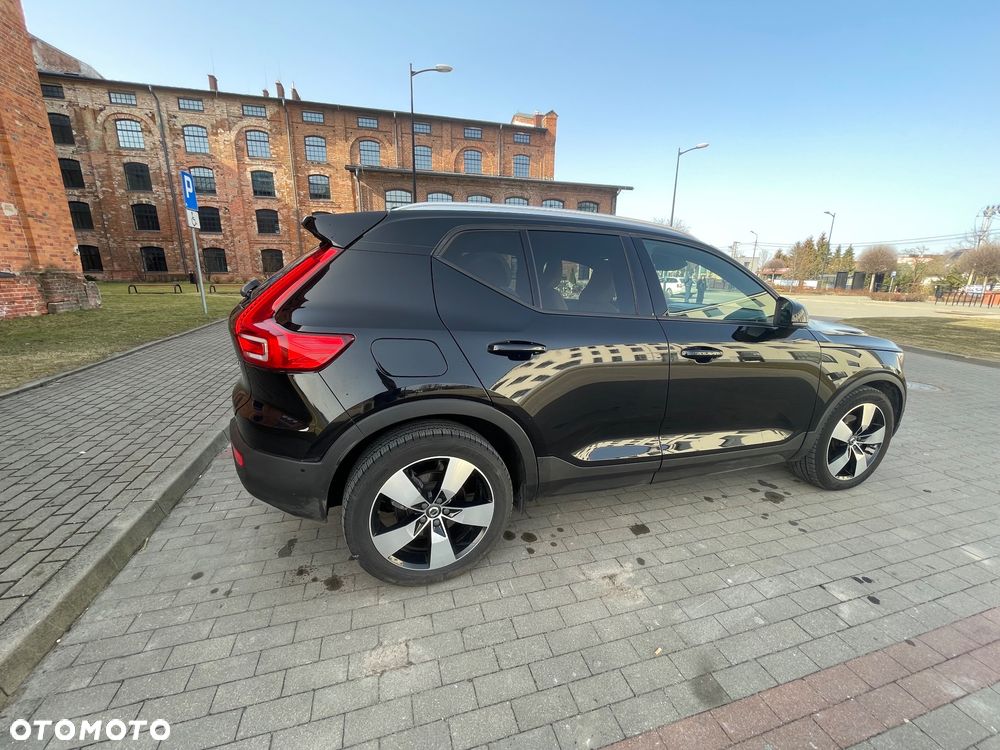 Volvo XC 40 T5 AWD Momentum - 23