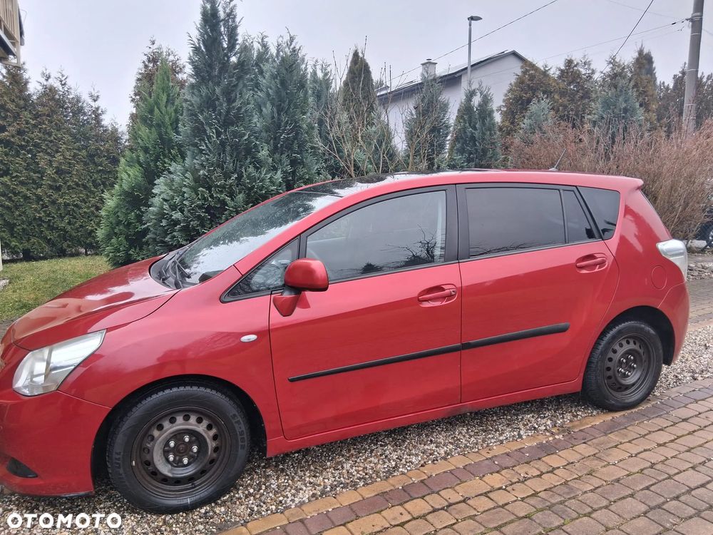 Toyota Verso 1.8 Premium - 4