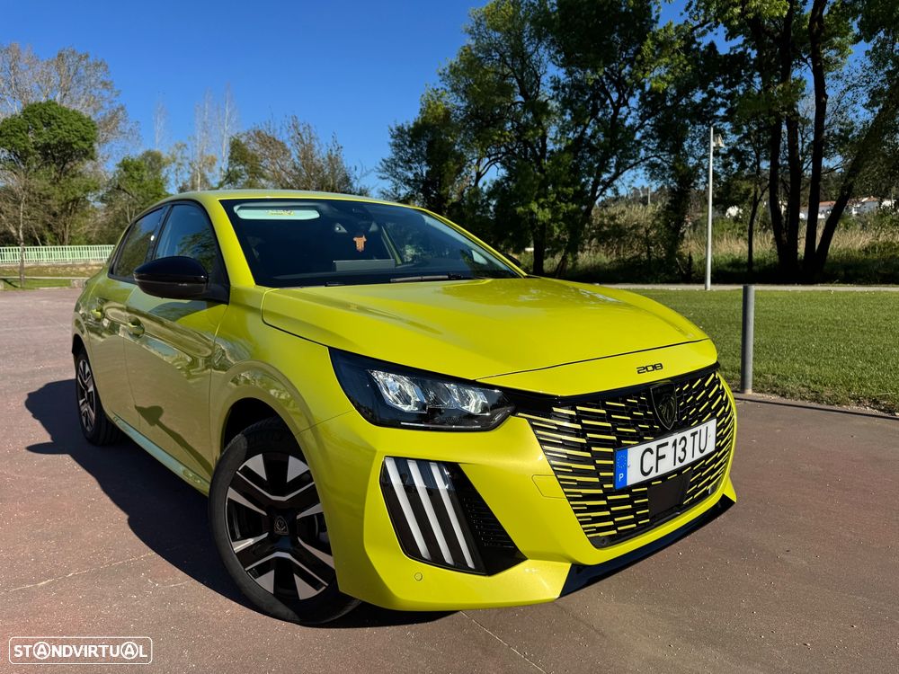 Peugeot e-208 Allure - 8