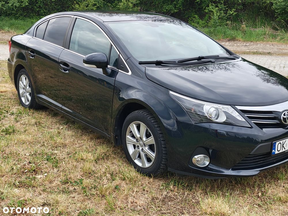 Toyota Avensis 1.8 Premium MS - 3