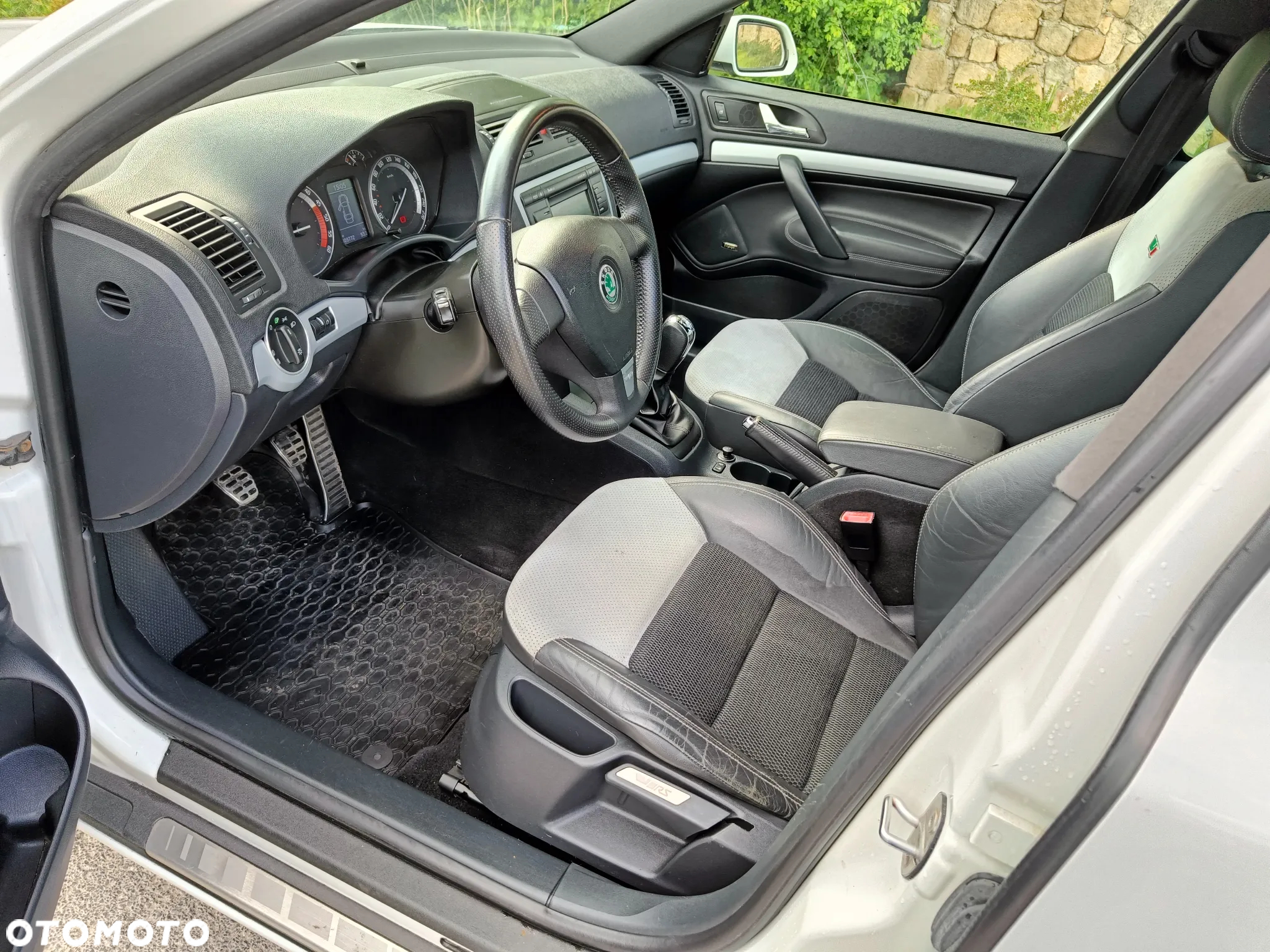 Skoda Octavia 2.0 TDI RS - 26