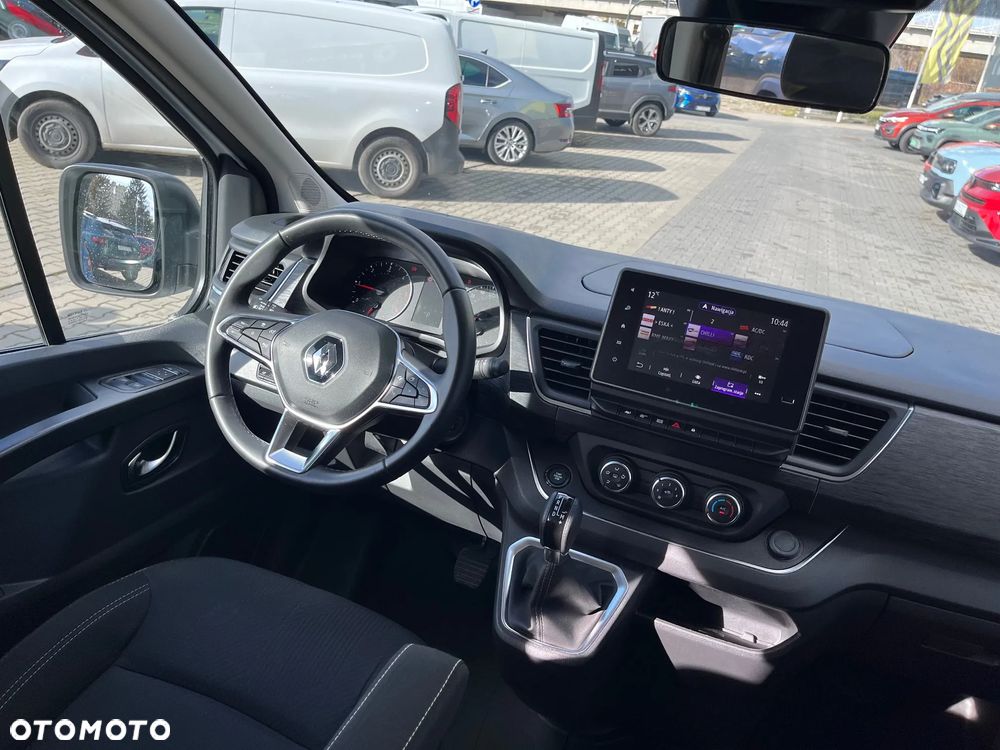 Renault Trafic - 11
