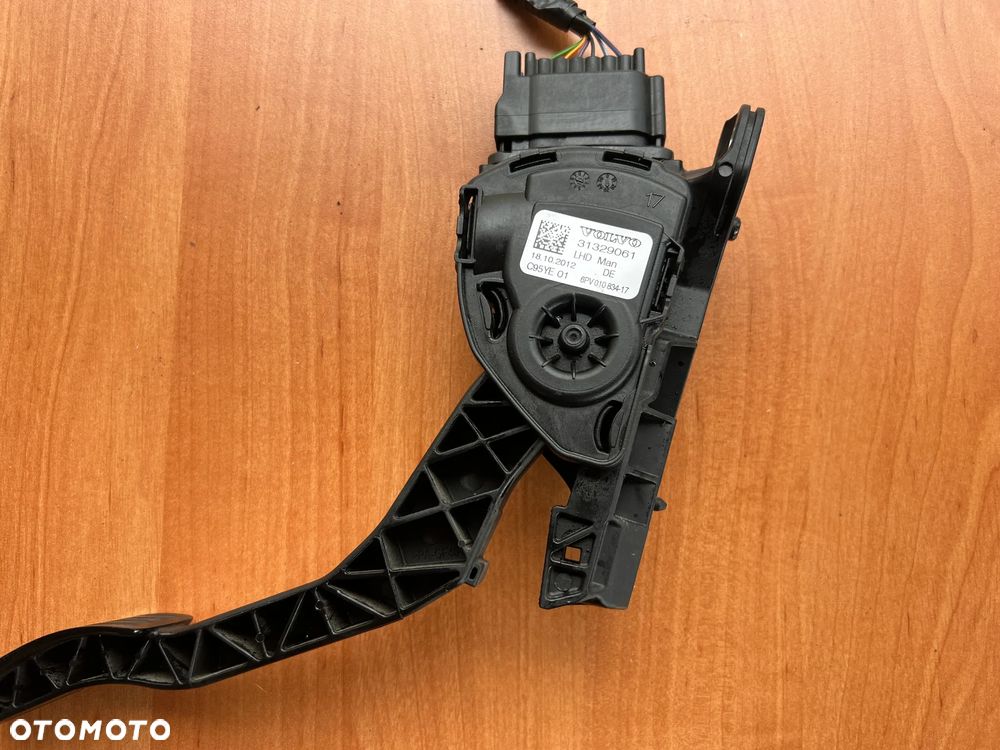 POTENCJOMETR PEDAŁ GAZU VOLVO V60 31329061 - 4