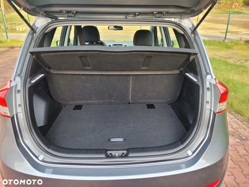 Hyundai ix20 1.4 blue - 8