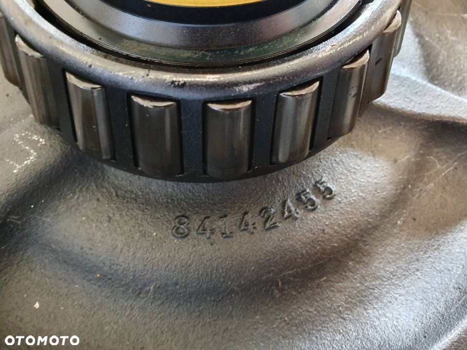 OBUDOWA TRAKTOR NEW HOLLAND T8.320 - 4