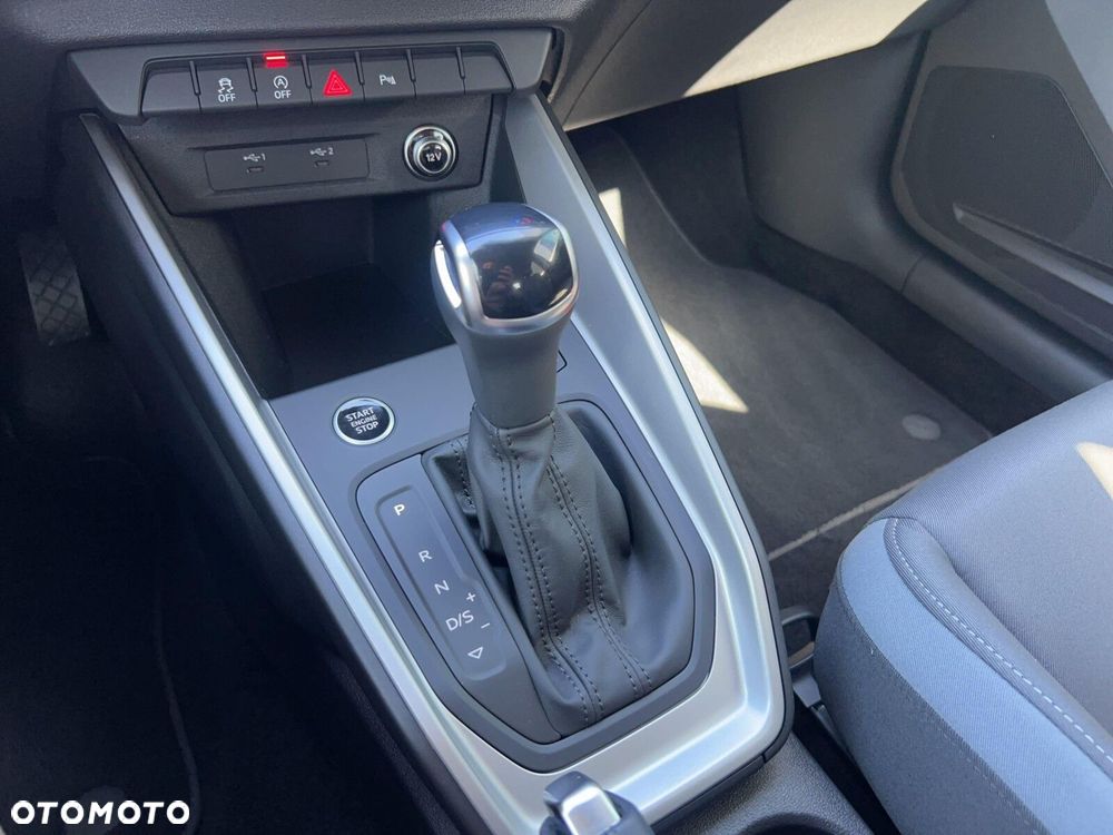 Audi A1 Sportback 30 TFSI Advanced S tronic - 27
