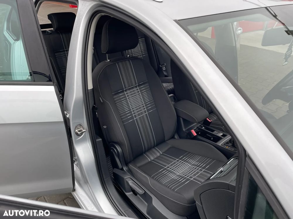 Volkswagen Golf 1.6 TDI BlueMotion Technology Lounge - 12