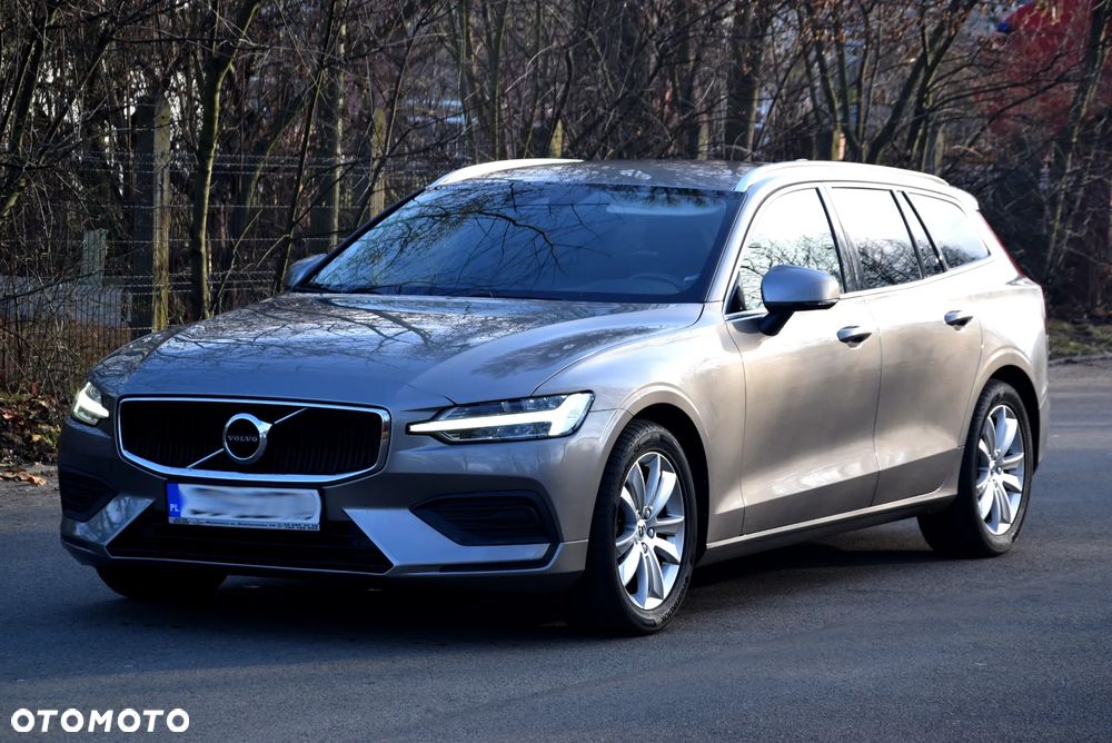 Volvo V60 D3 Momentum Pro - 1