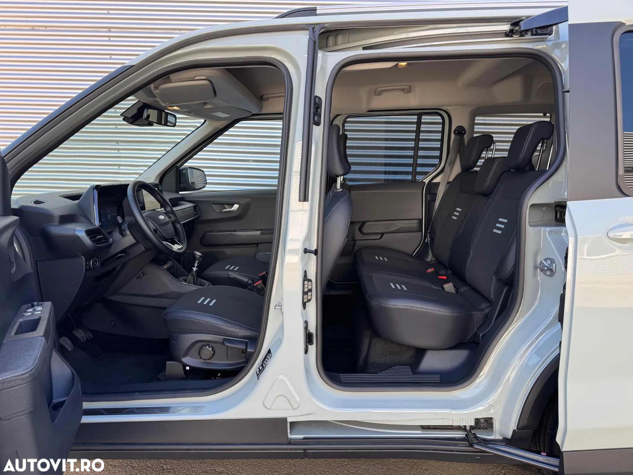 Ford Tourneo Courier 1.0 EcoBoost Active - 16