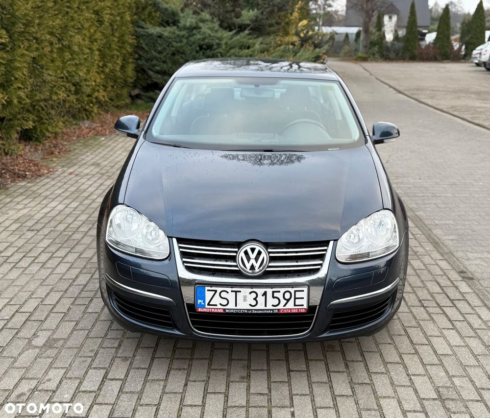 Volkswagen Jetta 1.6 Comfortline - 2