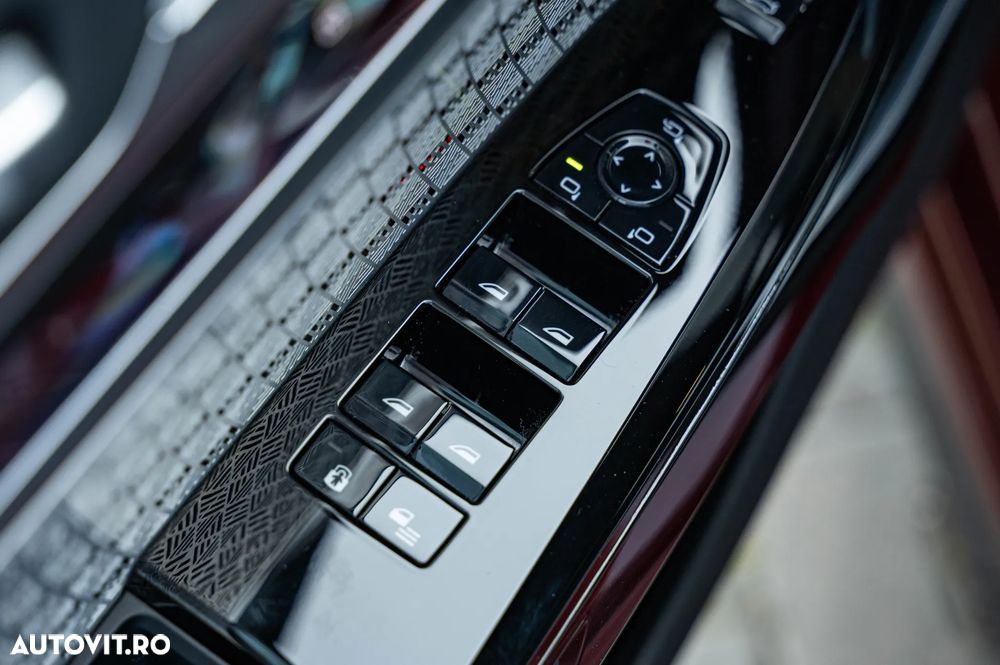 BMW M7 M760e xDrive - 17