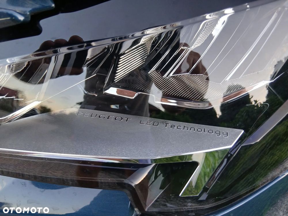 Peugeot 3008 - 16