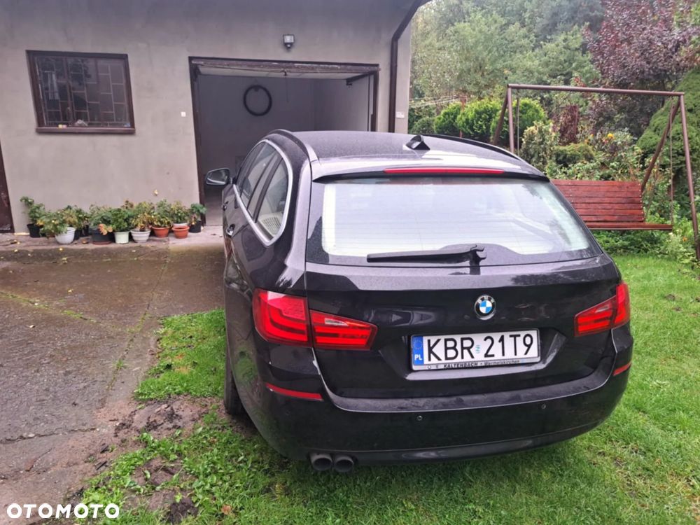 BMW Seria 5 520d Touring - 2