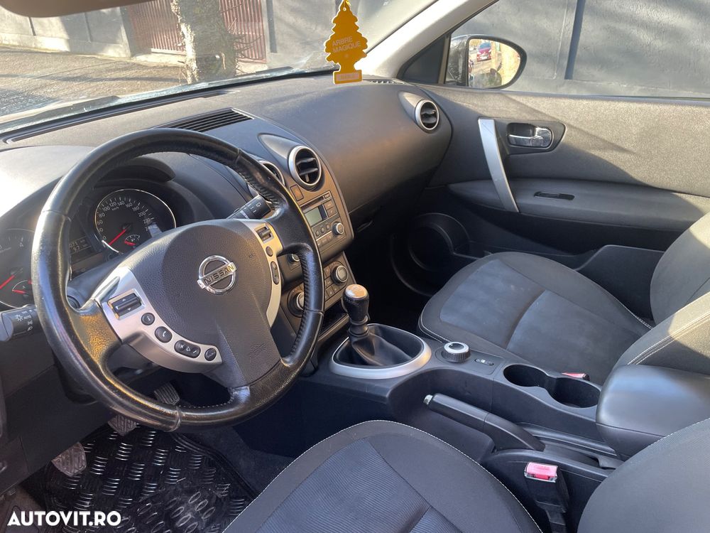 Nissan Qashqai 1.6 DCI 4 x 4 DPF Start/Stop acenta - 6