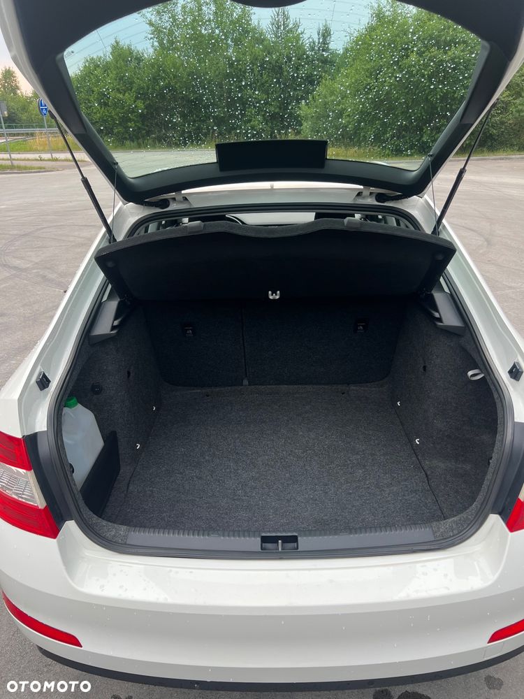 Skoda Octavia 1.6 TDI Ambition DSG - 17