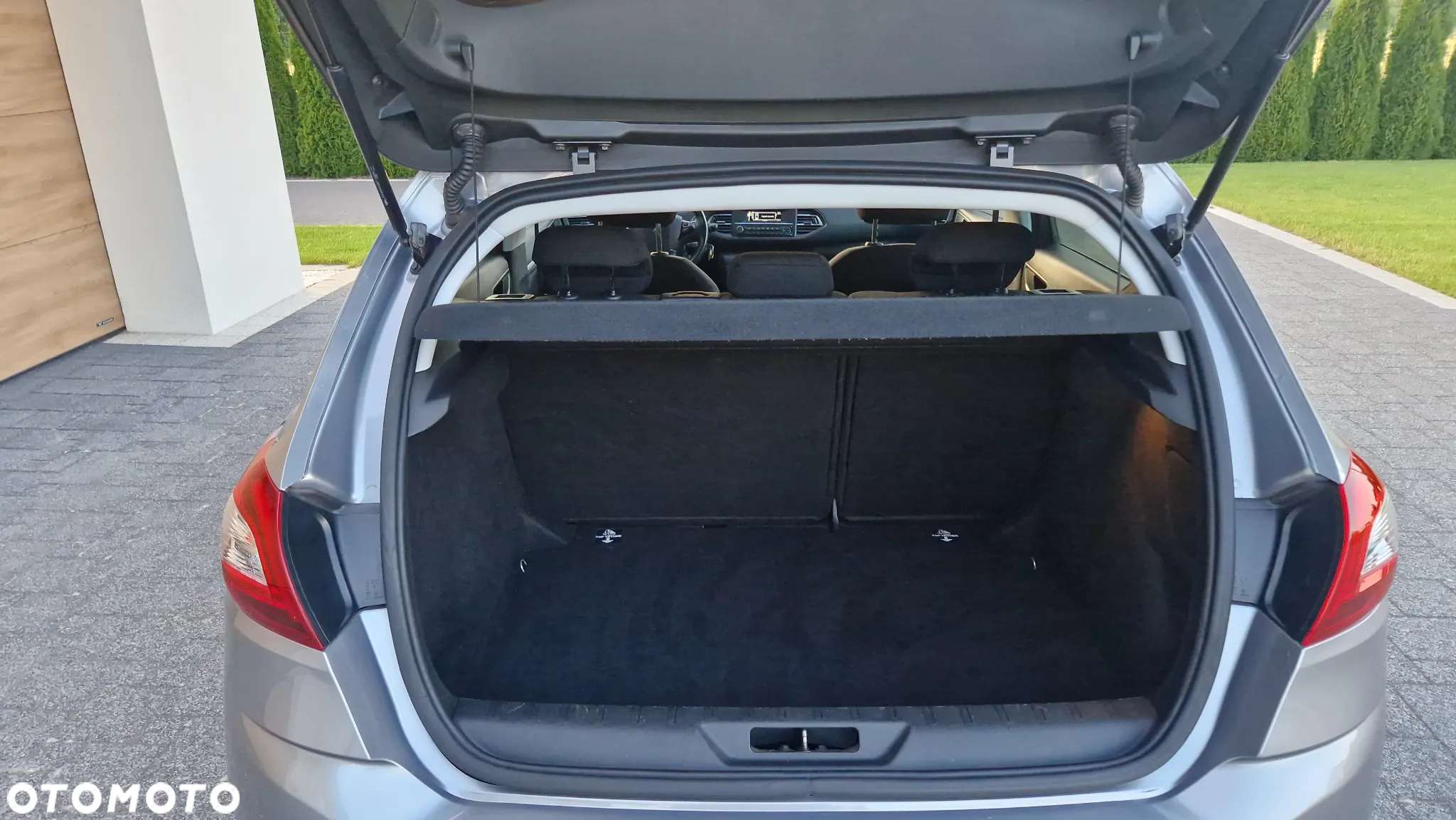 Peugeot 308 1.6 HDi Style - 24