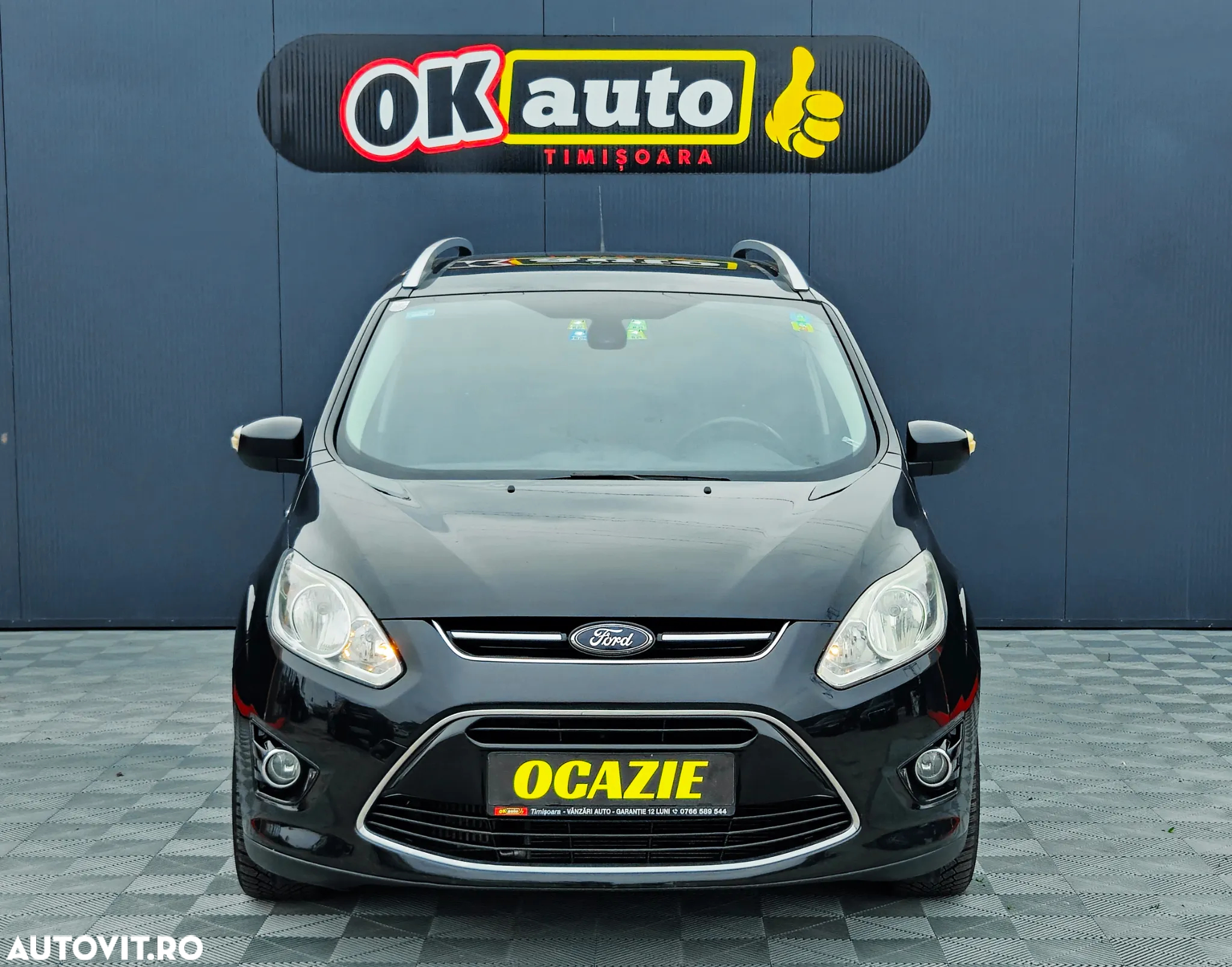 Ford Grand C-Max 1.6 TDCi Titanium - 25