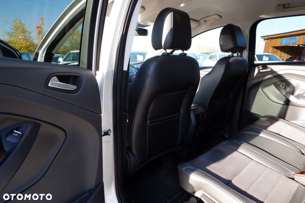 Ford Kuga 2.0 TDCi 4WD Titanium - 28
