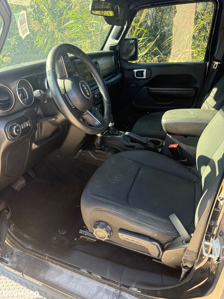 Jeep Wrangler 3.6 Unlim Black Edition II - 6
