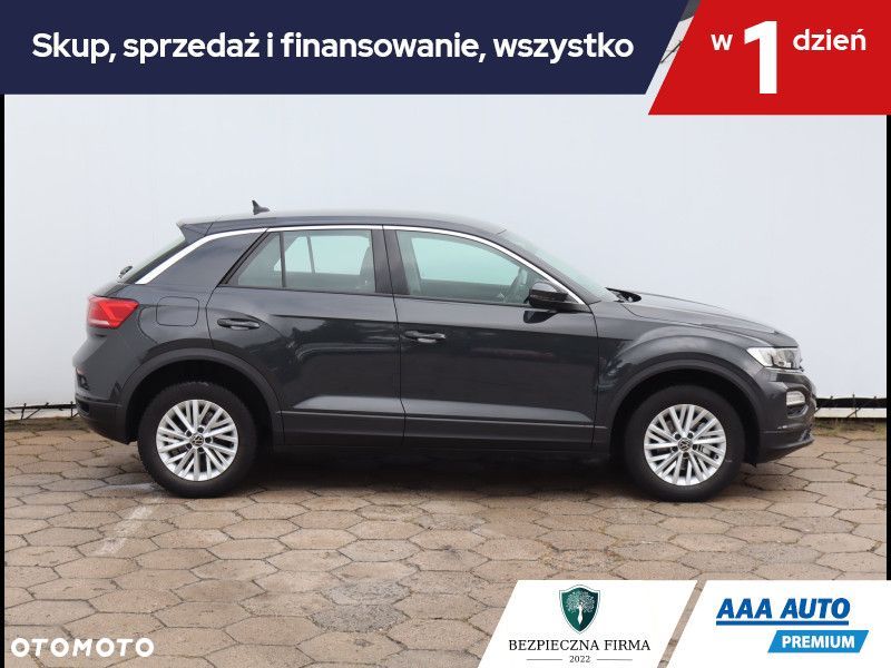 Volkswagen T-Roc - 7