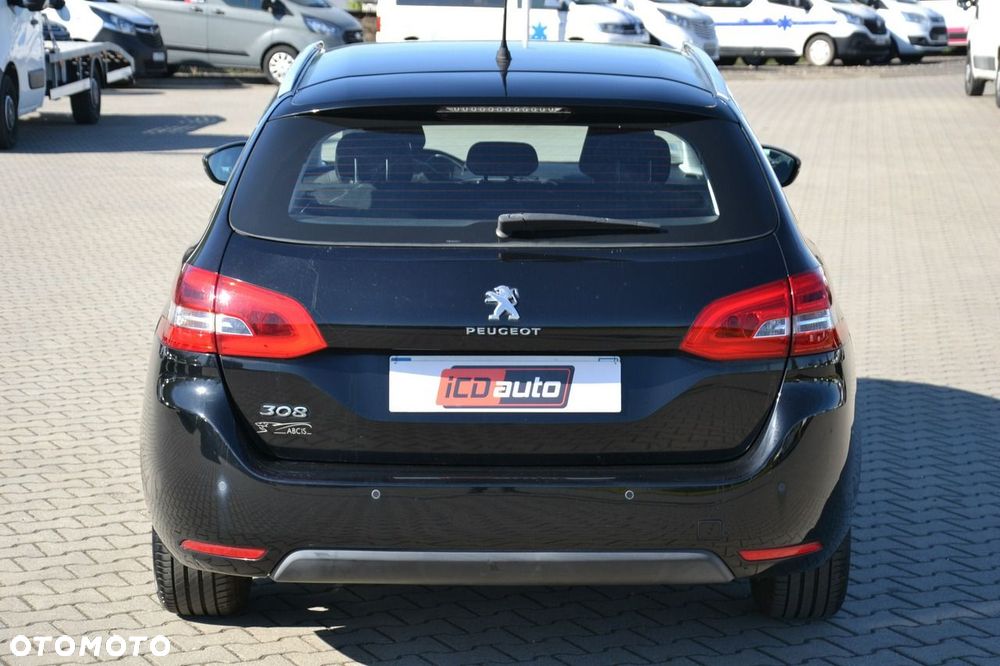 Peugeot 308 - 6