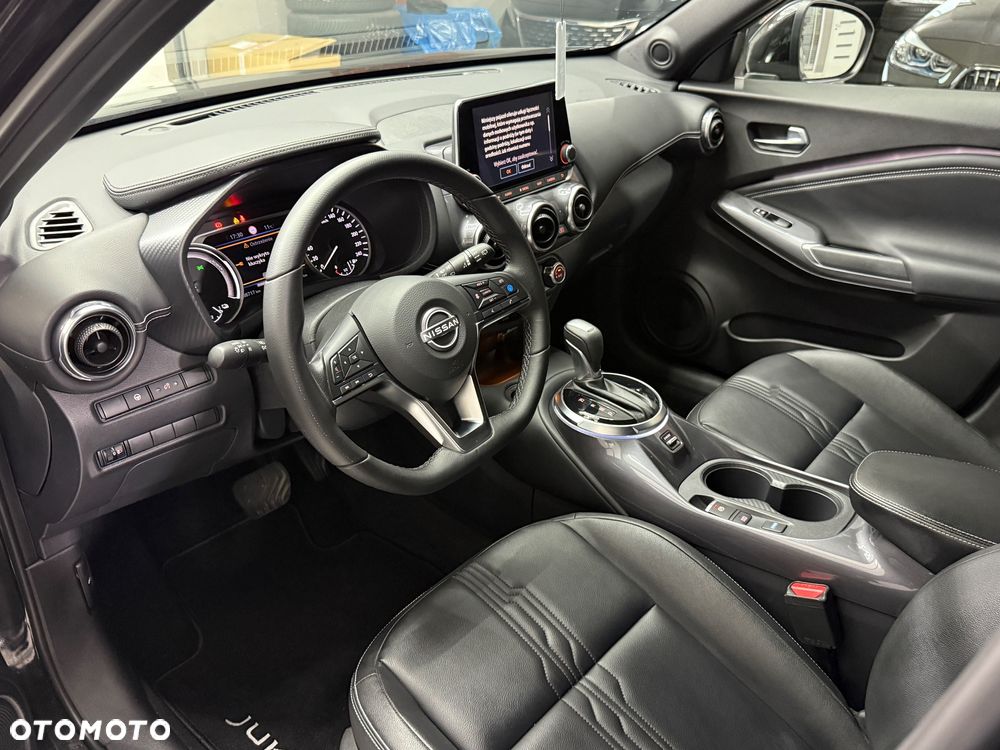 Nissan Juke 1.6 Hybrid 4AMT Tekna - 17