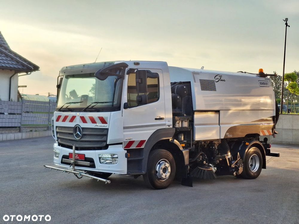Mercedes-Benz Atego 1021 Zamiatarka Schmidt SK500 Napęd Hydrostatyczny Listwa Wysokiego Ciśnienia Karcher Szczotki Lewa Oraz Prawa Strona 3600 Mth Zamiatarka Uliczna - 2