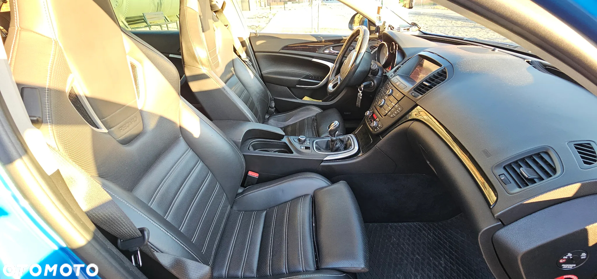 Opel Insignia 2.8 V6 Turbo 4x4 Sports Tourer OPC - 3