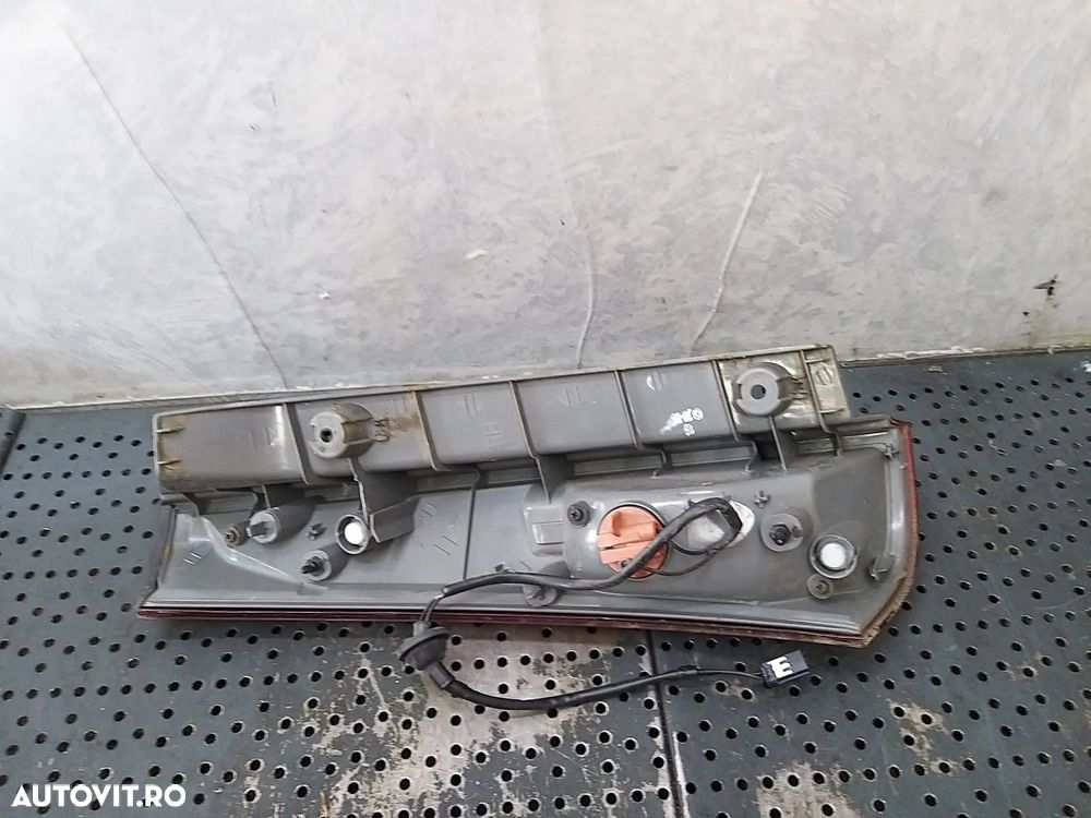 Stop tripla lampa dreapta kia ceed sportly wagon ed 924041h3 - 3