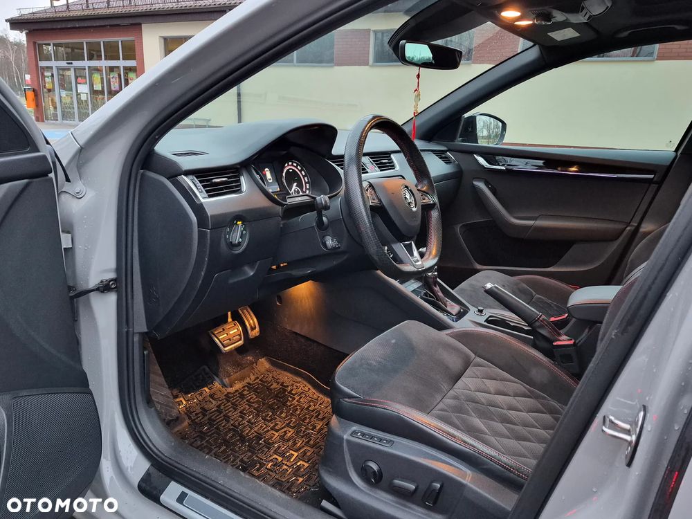 Skoda Octavia 2.0 TSI RS 245 DSG - 5