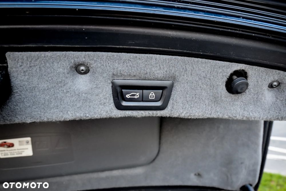 BMW Seria 7 740i L - 40