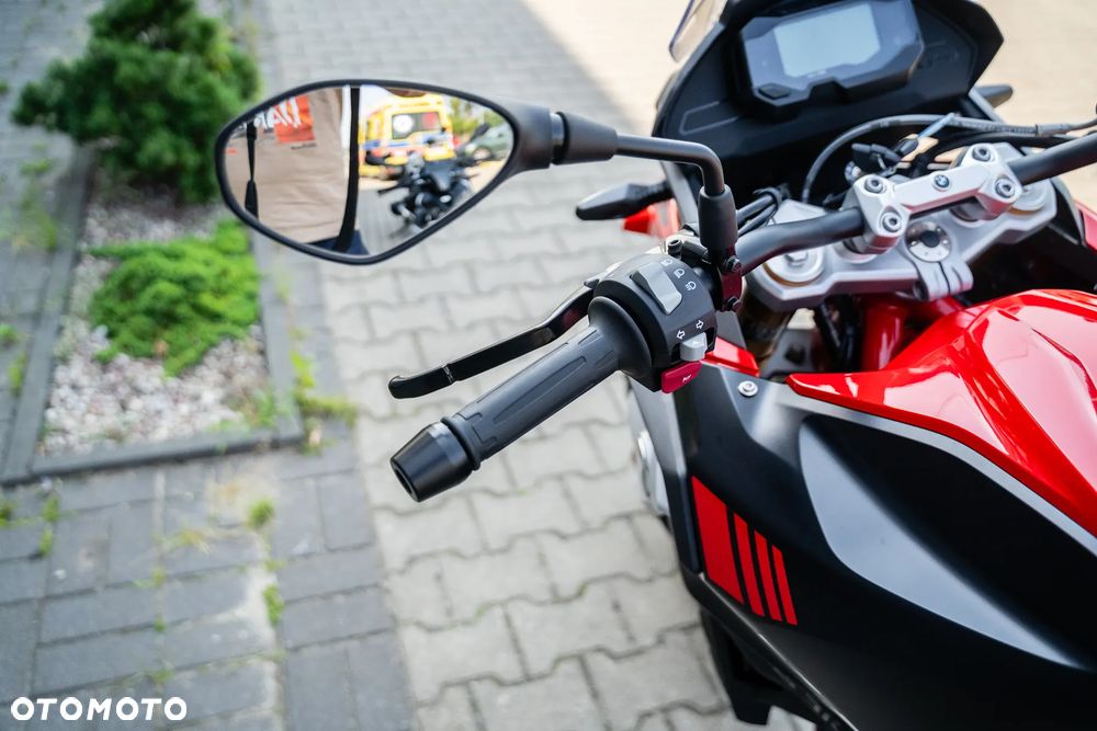 BMW G - 6