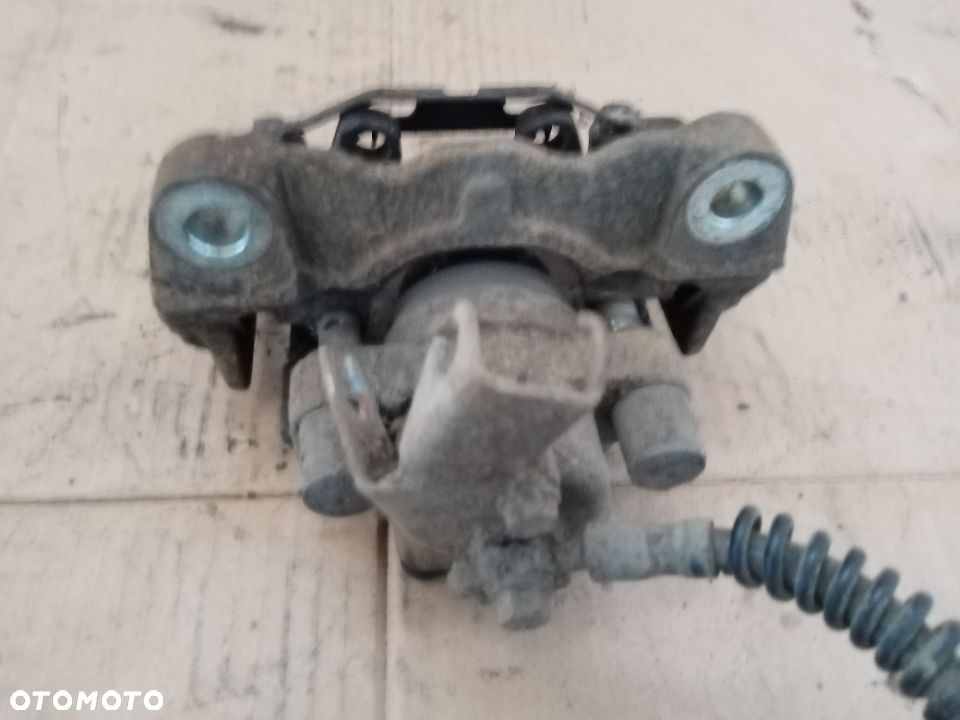 Zacisk hamulcowy prawy tył tylny VW Touareg 7L - 3