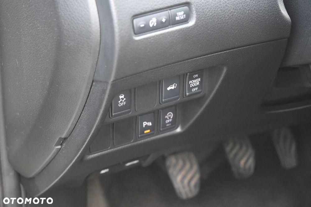 Nissan X-Trail 1.6 DCi Tekna 4WD - 22