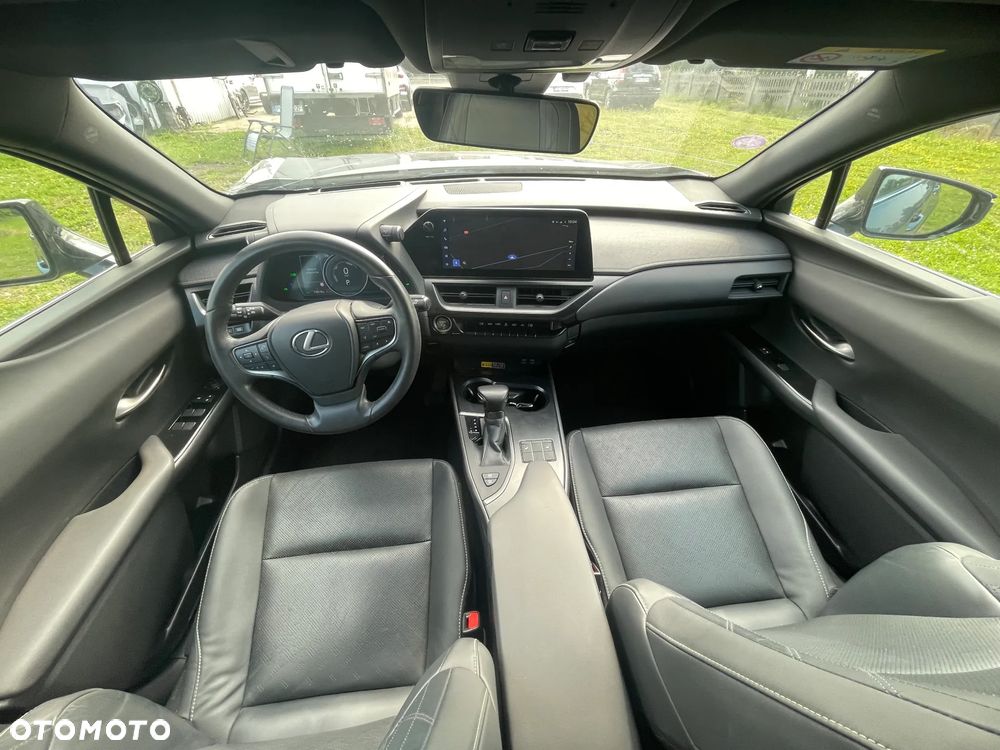 Lexus UX 250h (E-FOUR) Executive Line - 8