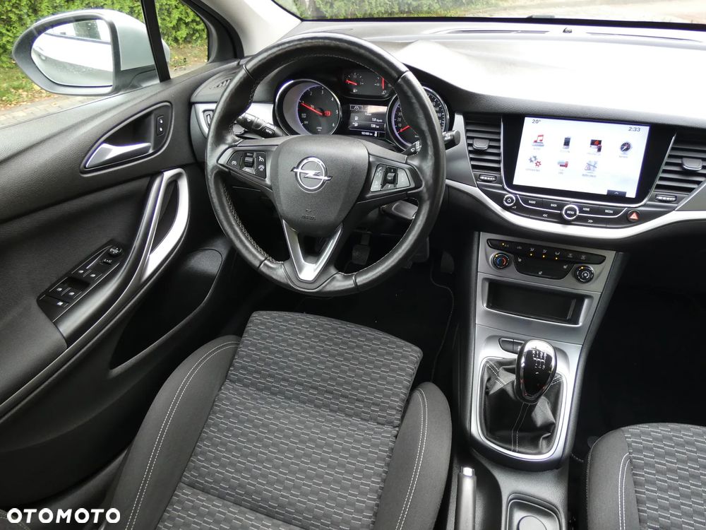 Opel Astra - 36