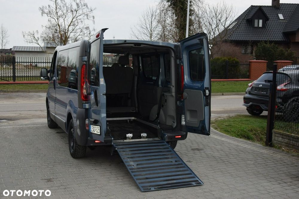 Opel Vivaro - 1