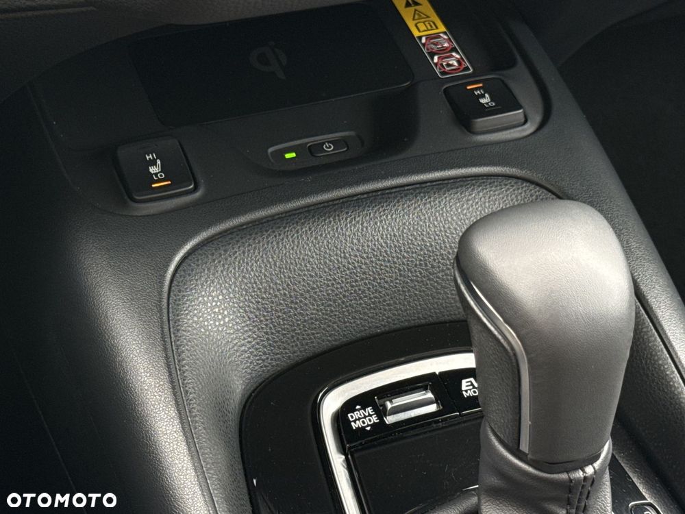 Toyota Corolla 1.8 Hybrid Comfort - 17