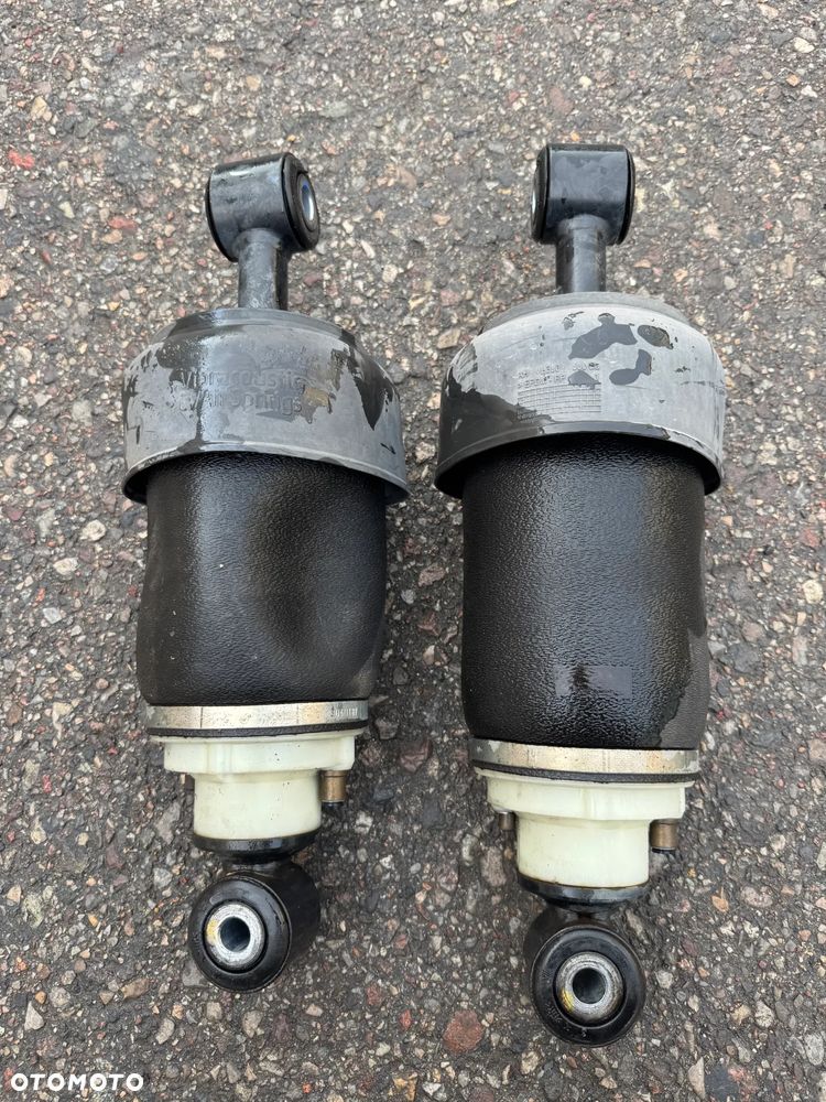 Poduszka Zawieszenia Kabiny Przód Ford F-Max Trucks Cargo - 2