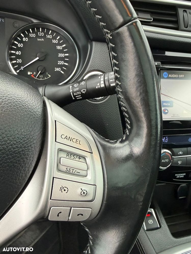 Nissan Qashqai 1.5 DCI N-Connecta - 12