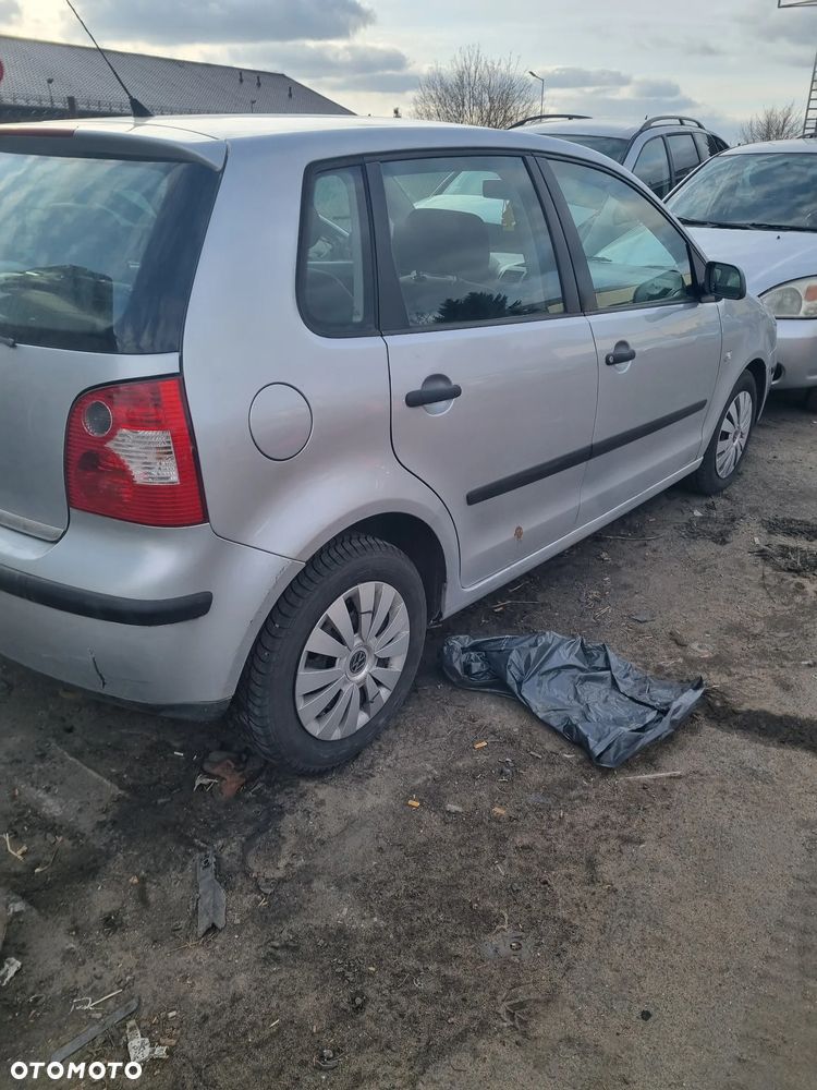Vw Polo 9n 5d 1.4 tdi BAY skrzynia GGV lakier LA7W na czesci - 4