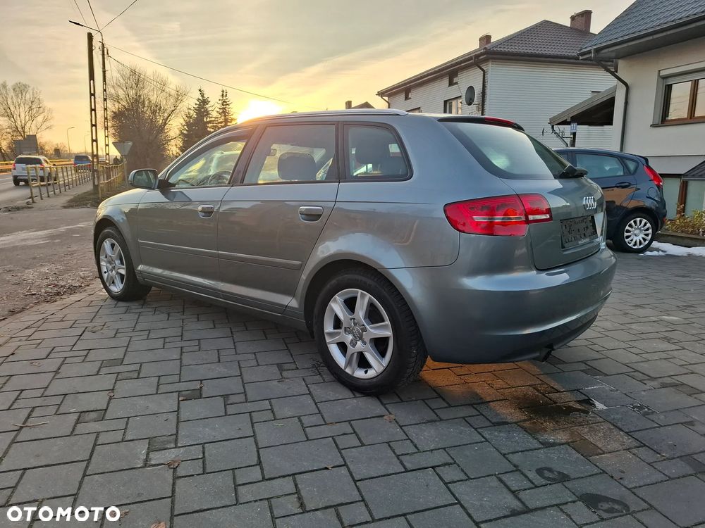 Audi A3 Sportback 1.6 Ambition - 32