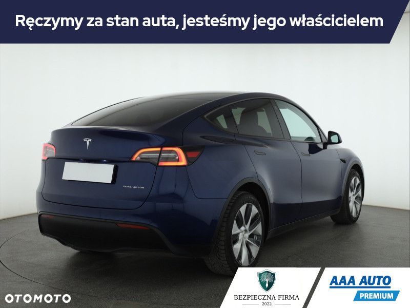 Tesla Model Y - 7
