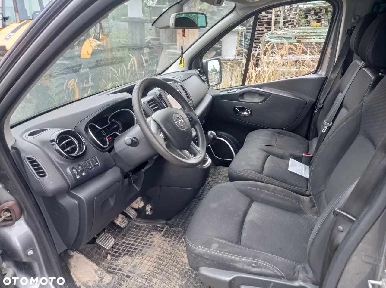 Opel Vivaro - 1