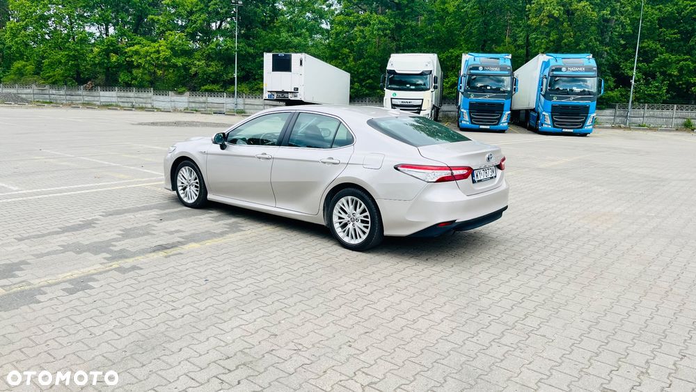 Toyota Camry 2.5 Hybrid Comfort CVT - 14