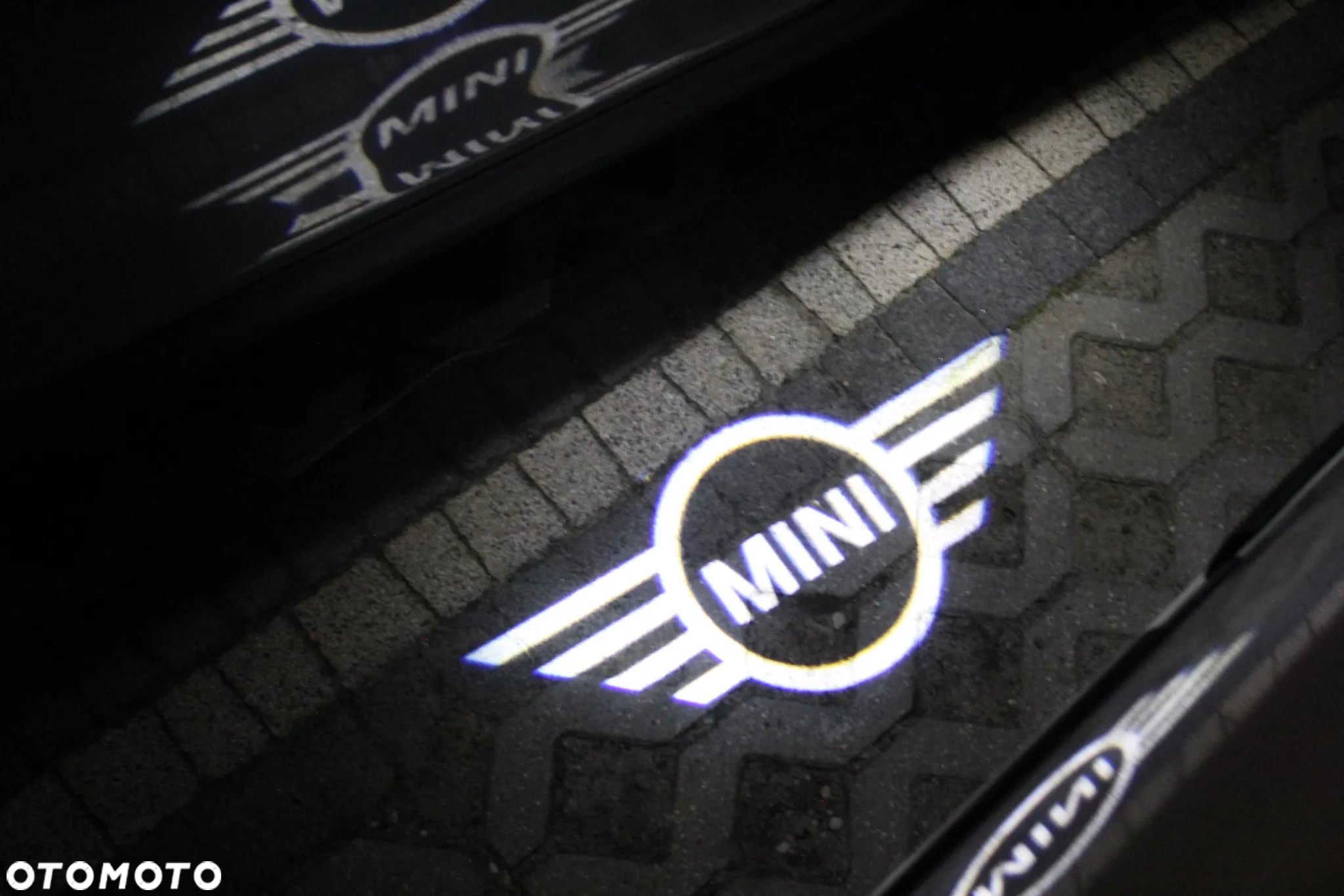 MINI Cooper Standard - 28