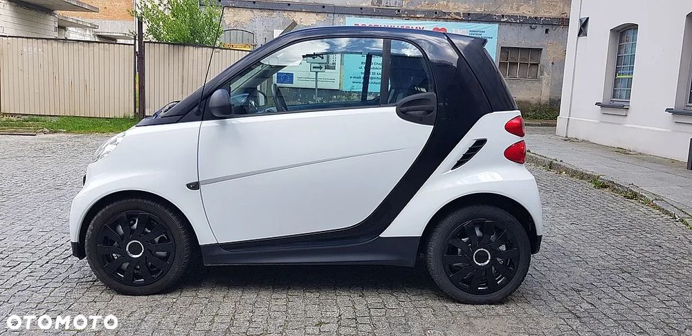 Smart Fortwo coupe softouch black&white limited micro hybrid drive - 8