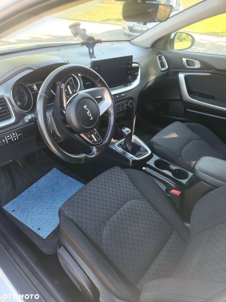 Kia Ceed - 12