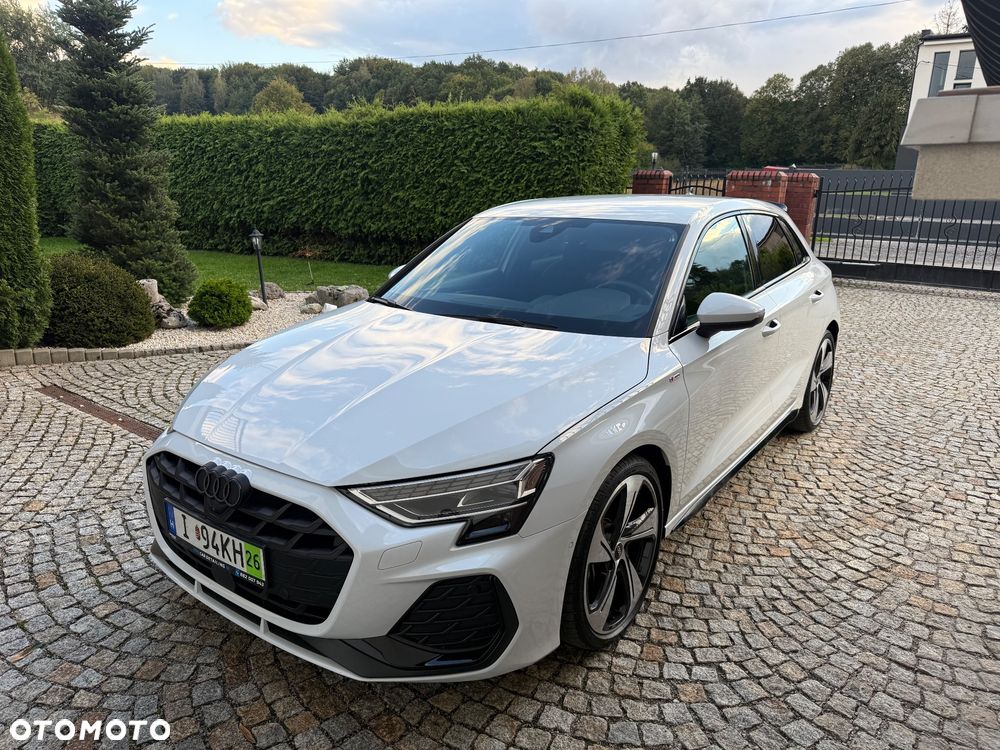 Audi A3 Sportback - 1